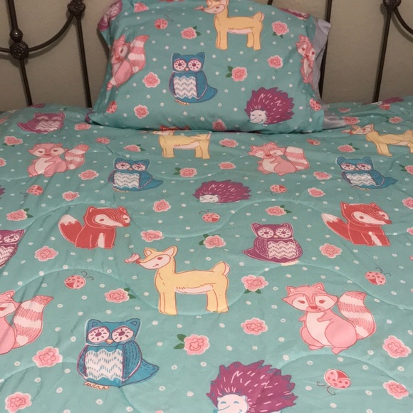 Comforter with forest friends - Picture 1 of 8